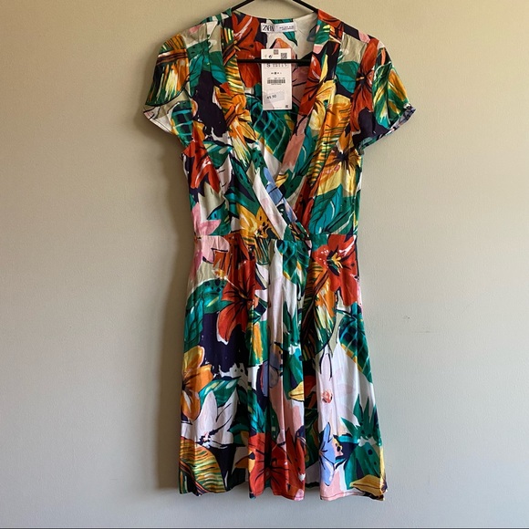 Zara Floral Print Dress - European Summer Vacation - Picture 8 of 12